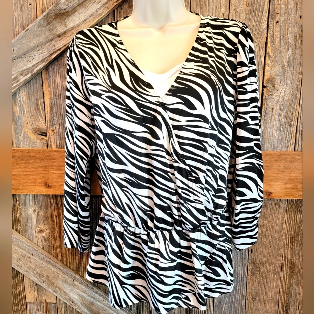 2 PIECE White House Black Market Medium Zebra Peplum Wrap W/ Built In Bra Tank.